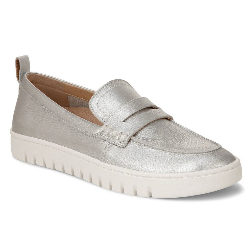 Vionic Uptown Leather Loafers NEW